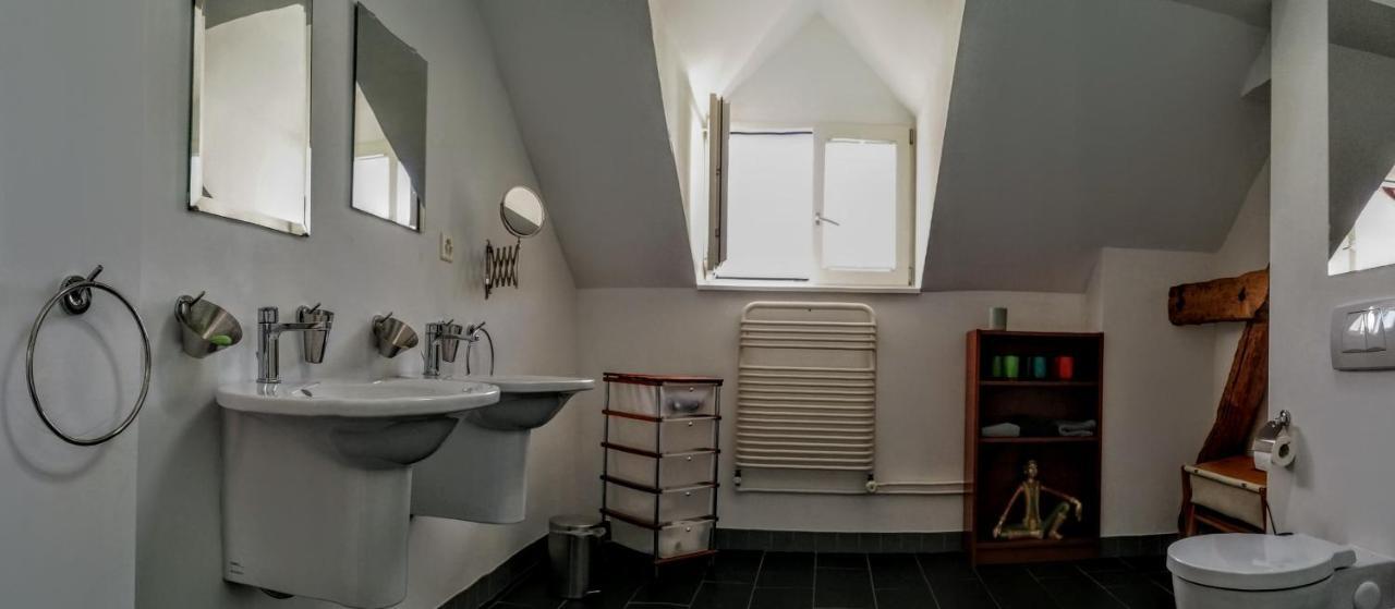 Rooms-Zimmer Neuhausen Am Rheinfall Exteriör bild